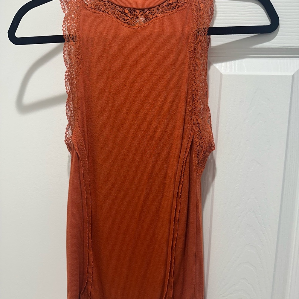 Women's Lace Trim Sleeveless Top - Orange